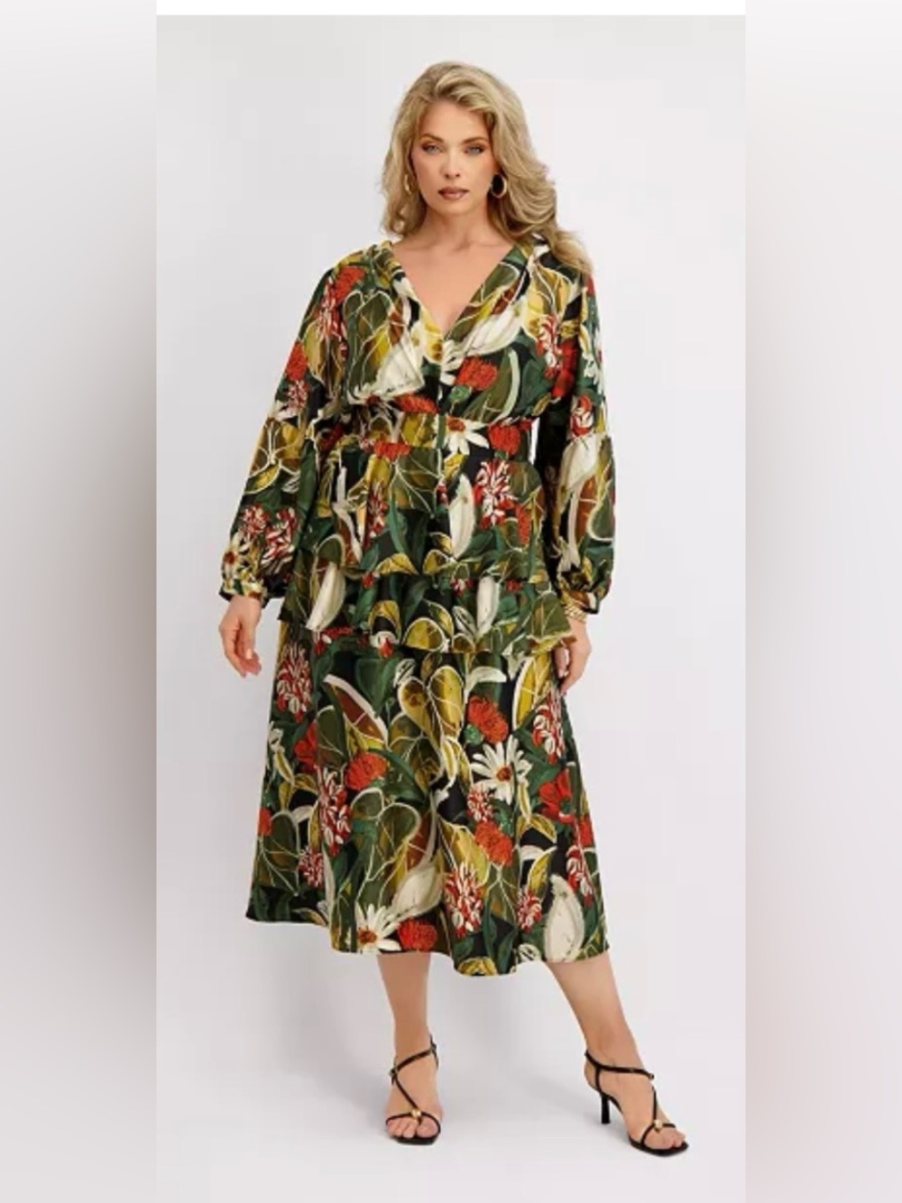 NWT Size 1X (14-16W) Siena Tropical Print Tiered Satin Maxi Dress